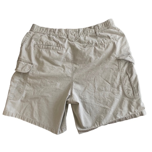 Columbia | Mens Khaki Cargo shorts Size XL - Picture 4 of 8